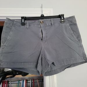 American Eagle short